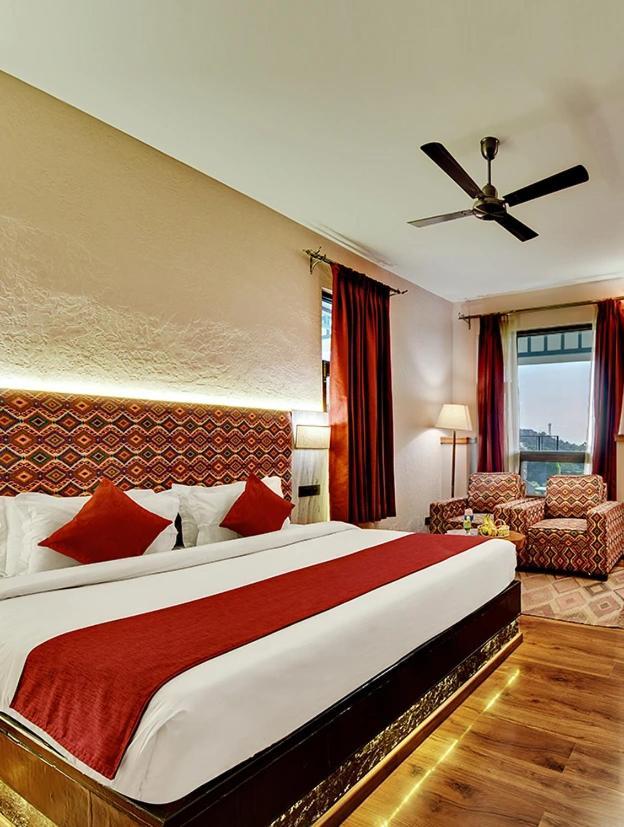 Tiaraa Jujurana Resort & Spa Dharamshala Dış mekan fotoğraf