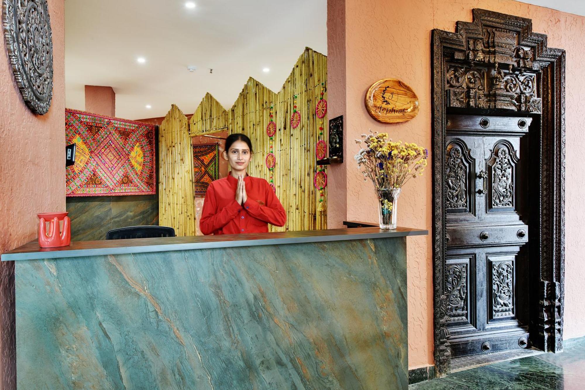 Tiaraa Jujurana Resort & Spa Dharamshala Dış mekan fotoğraf